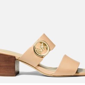 MICHAEL Michael Kors
Women's Summer Mid Heeled Mules size:8.5 medium